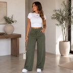 (Compre 1 e Leve 2) Calça Pantalona Julie em Malha de Seda Gelo e Poliéster